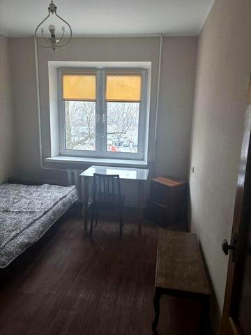 Сдам комнату, 3к квартиру, с хозяйкой, пр. Героев, Победа,