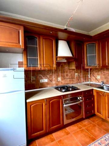 Продаж квартири Берестейський проспект 75\2 розглядаємо єВідновлення