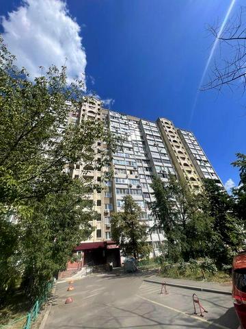 Здається однокімнатна кв Маяковськог 4В від власника на Троєщині без %