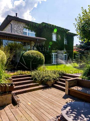 Лісова вул.