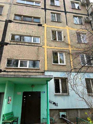 Продам  2-комн. квартиру-начало пр. Слабожанского! Возможно-сертификат