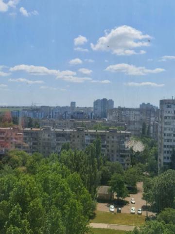 Владислава Бувалкіна вул. (Бочарова Генерала), 36