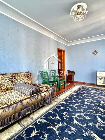 Олександра Лавренка вул., 5