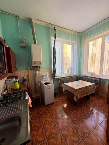 Оренда 2 кім. квартири по вул. Дністерська