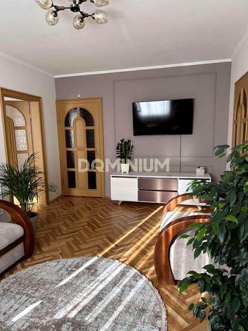 Продається 5 кімнатна квартира у м. Хуст