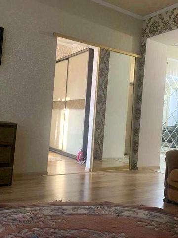 Сдам двухкомнатную квартиру в самом центре.т1