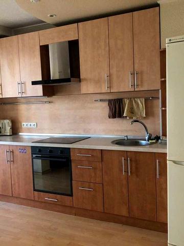 Сдам 2-х ком. квартиру Холодная гора (метро 8 мин., 3 этаж, со светом)