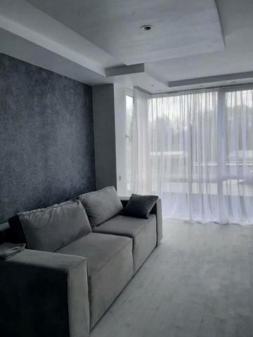 Академіка Булаховського вул., 2