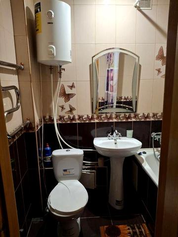 Хозяїн. Здам  1 ком квартиру в центрі міста.