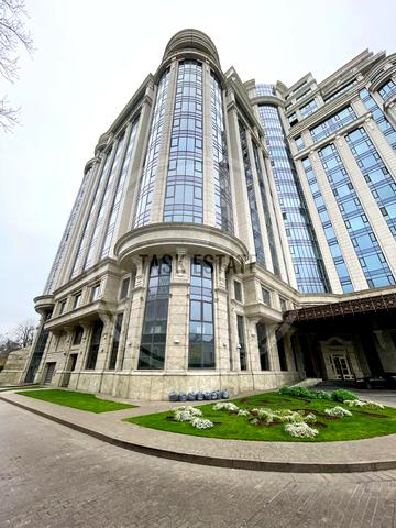 Івана Мазепи вул. (Січневого Повстання), 11-Б