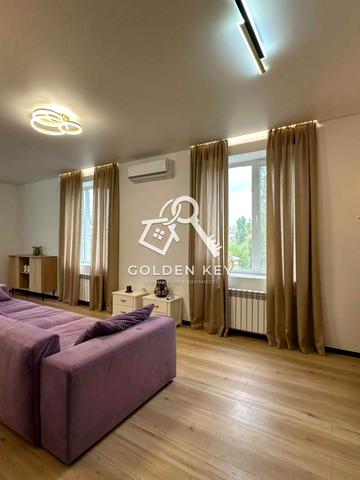 Університетський просп. (Гагаріна), 31