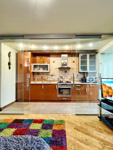 Гоголівська вул., 27