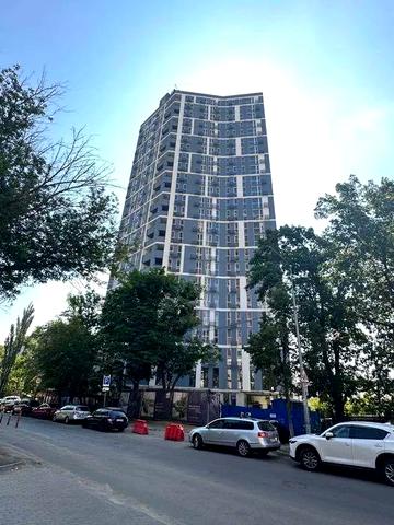 ЖК "Вежа на Ломоносова", Юлії Здановської вул., 33/54 ЖК Вежа на Ломоносова