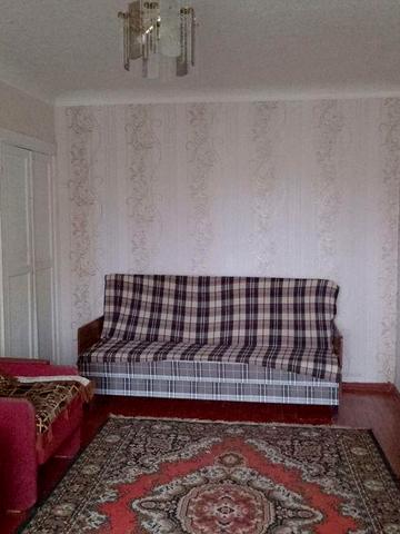 Продається однокімнатна квартира в самому центрі міста Тараша