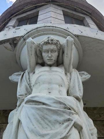 Пентхаус в ЖК Гермес з видом на море