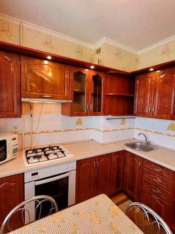 Сдам однокомнатную чешку на Таирова. Академика Королева