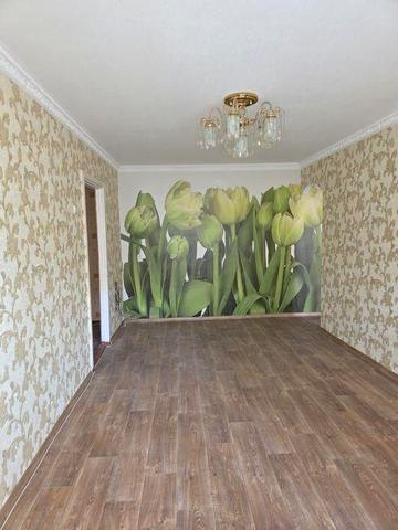 Продам трикімнатну квартиру в м.Вільнянськ