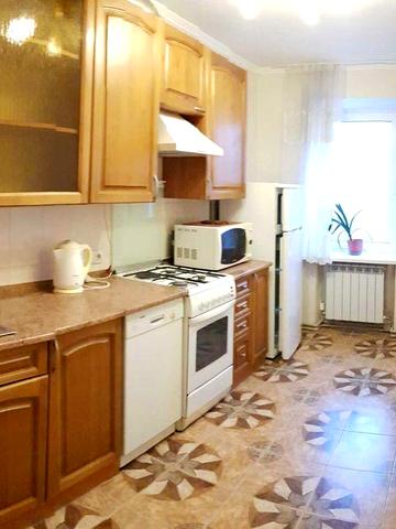 Сдам 3к Слобожанское  студия-гостинная, 3спальни автономка свет есть