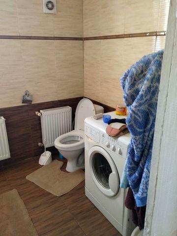 Довгострокова оренда кімнати в будинку будинка