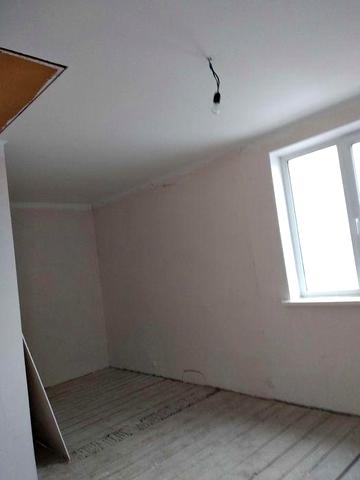 Кагарлик. Світлий, просторий, новий будинок з унікальним плануванням.