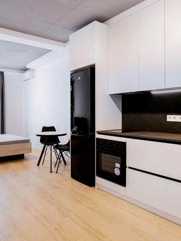 Олени Теліги вул., 25