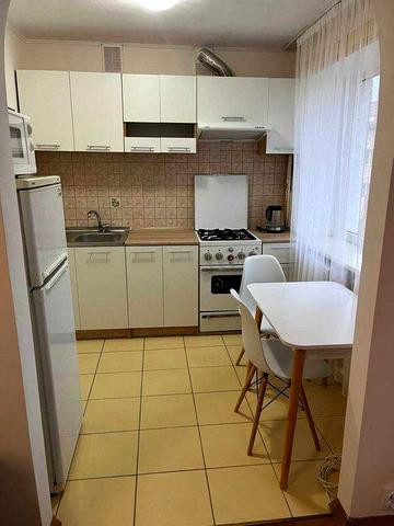 Оренда однокімнатної квартири по вул. Петлюри