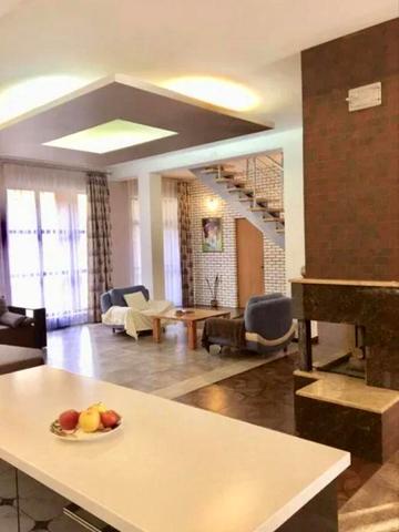 Радистів вул., 2