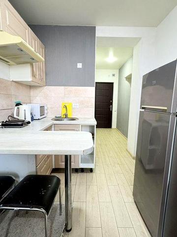 Продам Квартиру  м. Защитников Украины.  Барабашова