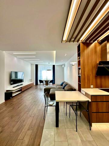 Сімферопольська вул., 2-Н