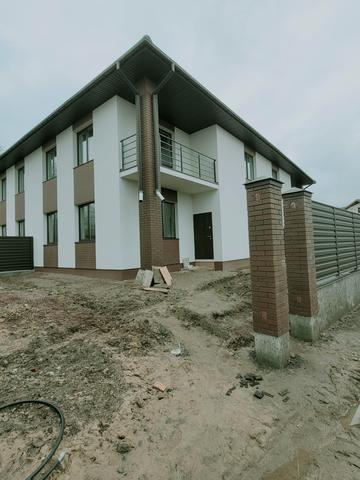 Барашівська вул., 11