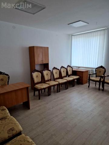 Подольська вул., 40