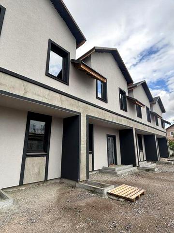 Продам таунхаус Софіївська Борщагівка вул Каденюка (Гагаріна)