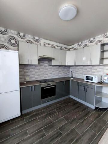 Вацлава Гавела бульв. (Івана Лепсе), 28