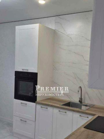 1-кімнатна квартира 40 кв.м Капітальний ремонт Новий ЖК Сахарова