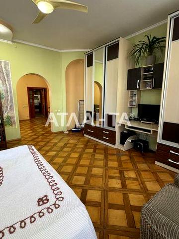 Чудова 3 км квартира в Центрі