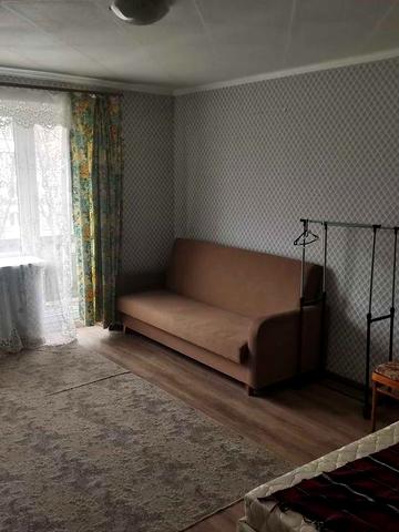 Від власника здається 1-кімнатна квартира на довгий термін від 6 міс-в