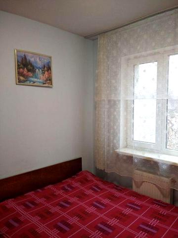 Здам 1 кімнатну квартиру від власника + місце під парковку авто