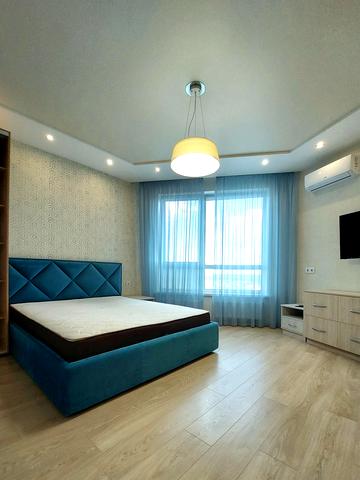 Зарічна вул., 1-В