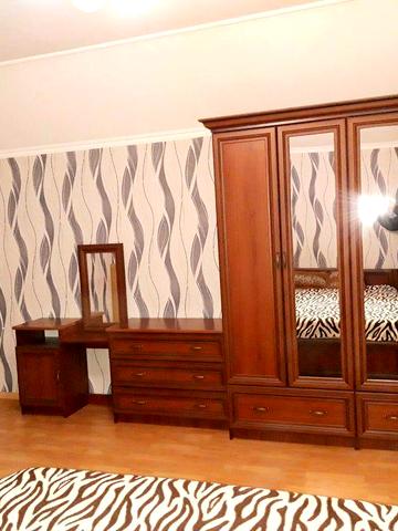 Здам таунхаус с. Гатне вул. Шкільна, паркомісце, є газ, до 2-х людей