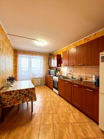 Продаж дворівневої квартири на 15-му мікрорайоні