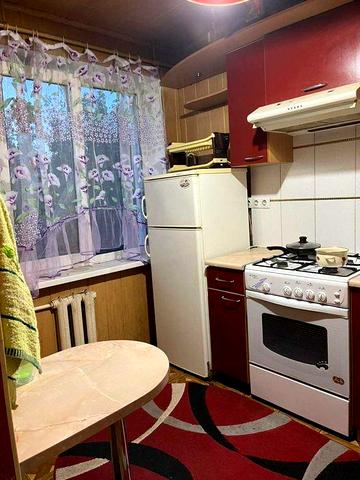 Срочно! 3х комнатная на Семена Палия 64 метра за 33 000