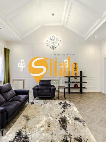 Володимира Івасюка просп. (Героїв Сталінграду), 4