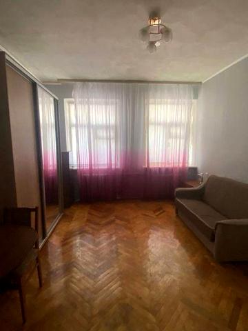 Оренда 1к кв-ри на Печерську, Фортечний Тупік  7 Поруч 2 станціі метро