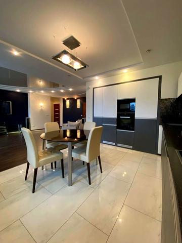 Раїси Окіпної вул., 10-Б