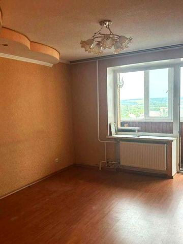 Трикімнатна квартира у Гайсині. Автономне опалення при блекауті.