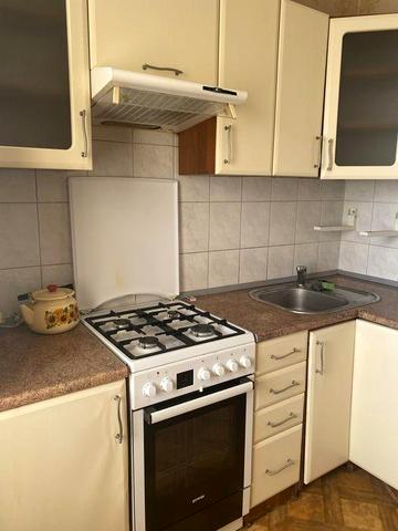 Сдам 2 х комнатную на длительный срок