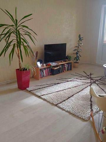 3 км. квартира з АО,  гаражем та автономним живленням від власника