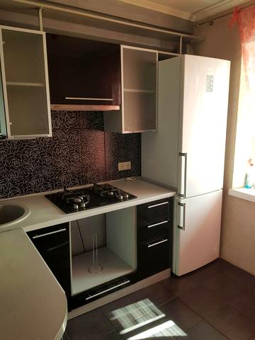 Празька вул., 25