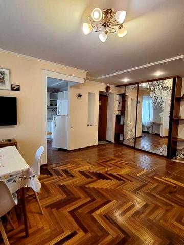 Сдам 4х кімнатну квартиру