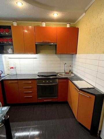 Стадіонний проїзд, 5